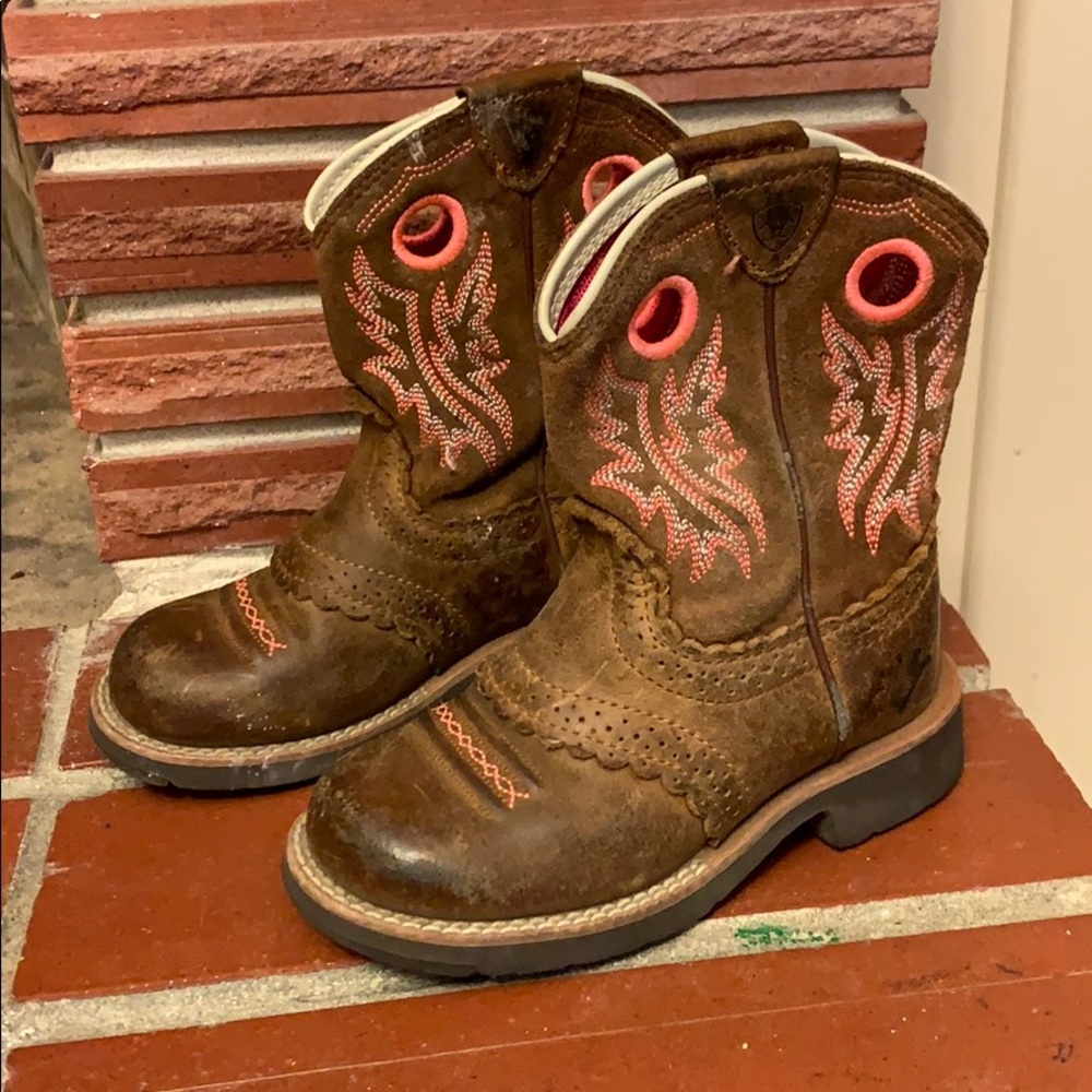 Ariat cowgirl boots